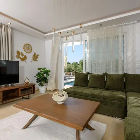 Oasis Deluxe * Skala Rachoni (Thasos)